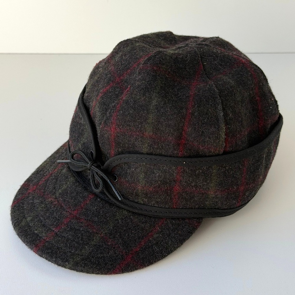 Stormy Kromer The Original Cap size 7 Gray Red Plaid Wool Blend Winter Hat USA